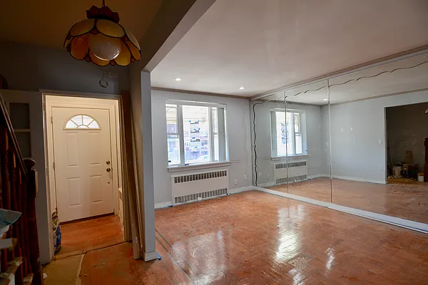 Rented by Rental Solutions Inc | media 14