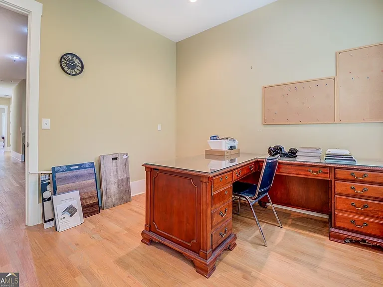 4165 Raphael St SW — Photo 12