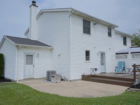 3rd image of 4303 Victorian Dr