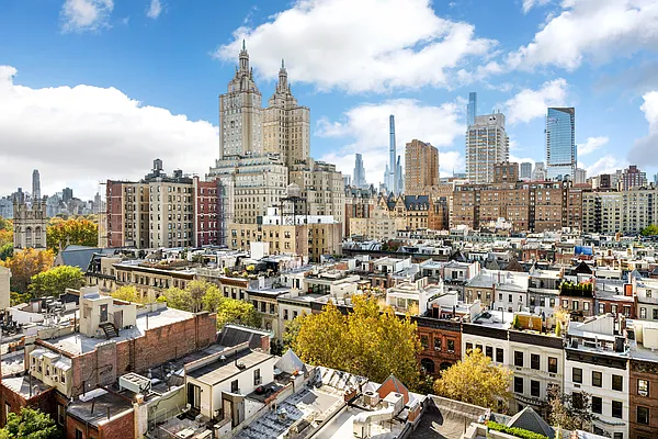 Sold by Compass | media 9