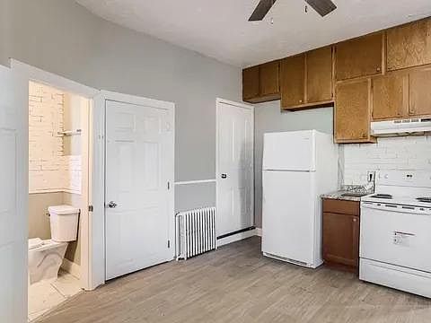3rd image of 417 Mount Ida St Unit 1