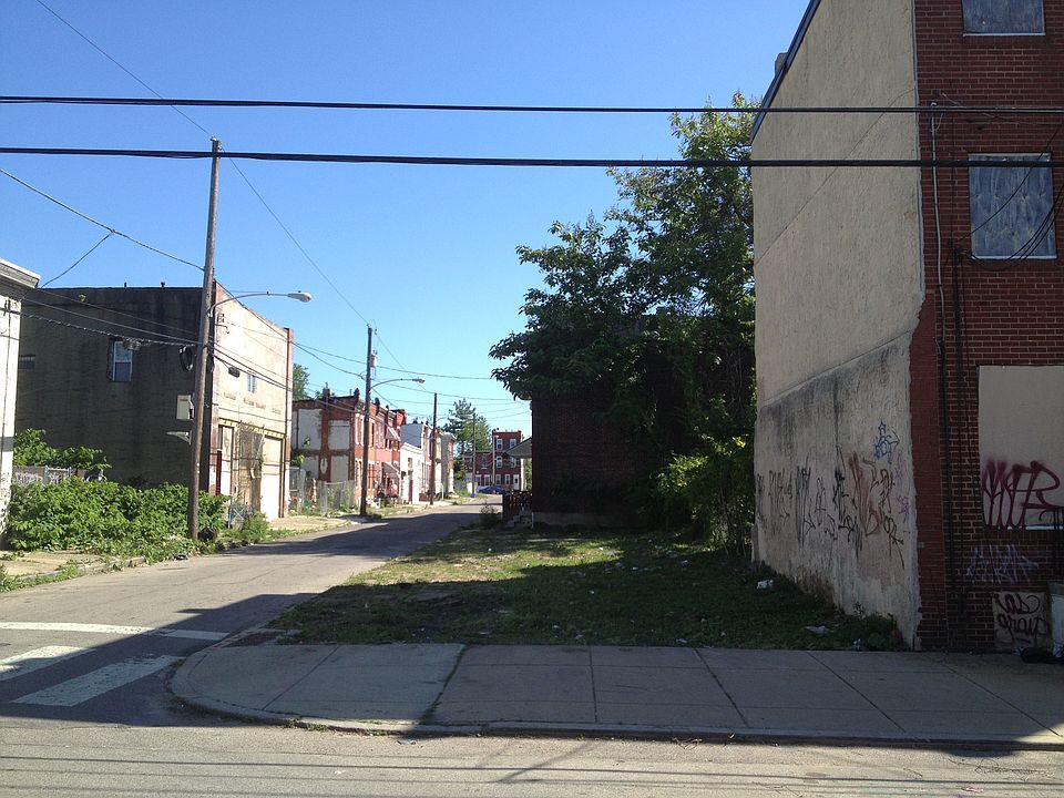1st image of 2722 W Oxford St
