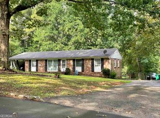 460 Mount Vista Rd, Stone Mountain, GA 30087