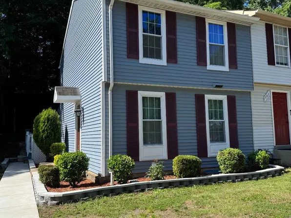 501 Carnaby St #1, Stafford, VA 22554