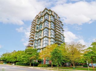 11 E Royal Ave #402, New Westminster, BC V3L 0A9