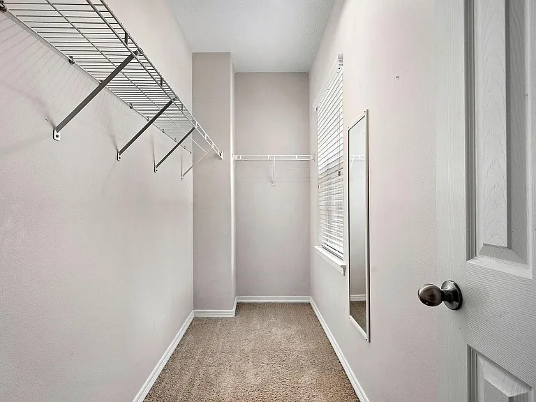 816 Sterling Creek Cir — Photo 17