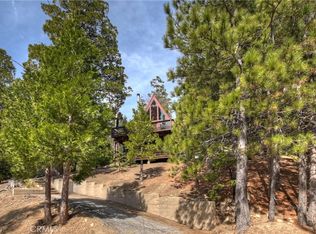 2390 Spring Oak Dr, Running Springs, CA 92382