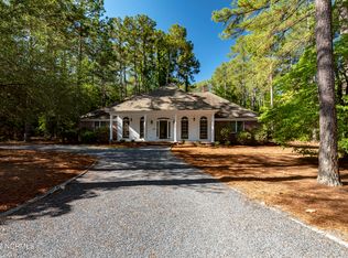 17 Pinewild Dr, Pinehurst, NC 28374