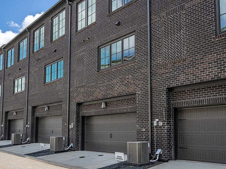 2620 Mackintosh Ct — Photo 34