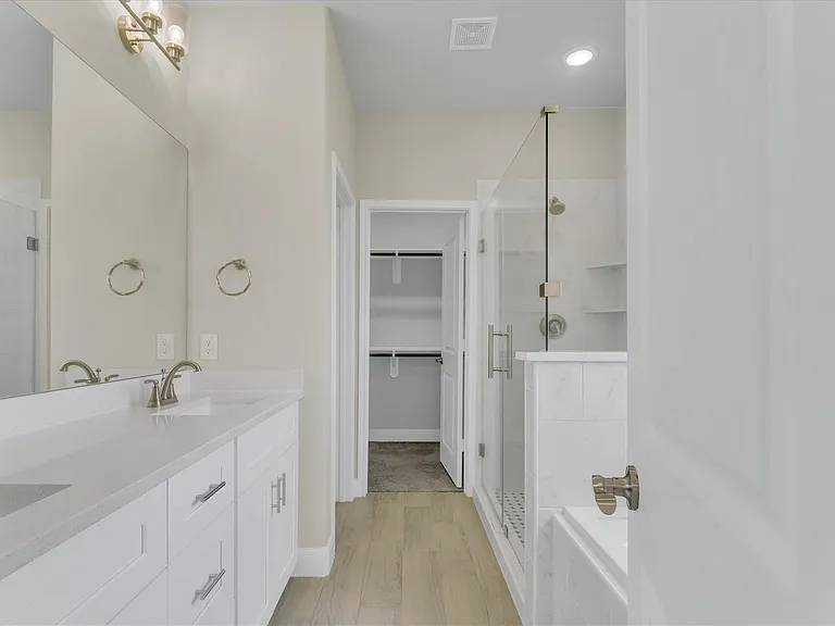 8318 Sunnyhill St — Photo 27