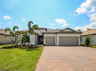 20214 Kingmont Dr, Estero, FL 33928