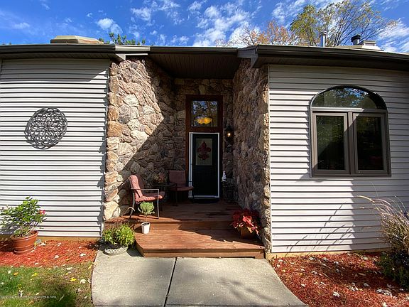 5th image of 13181 White Pine Dr