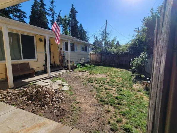 7077 Main St, Springfield, OR 97478