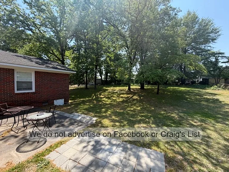 2809 Trentwood Ct — Photo 11