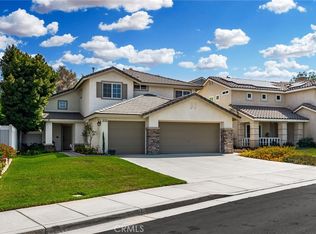 13915 Ten Gallon Cir, Corona, CA 92883
