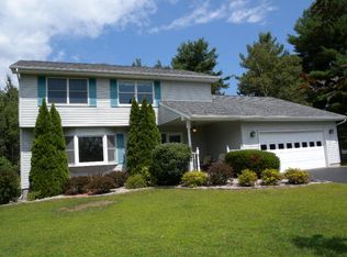 20 Rounds Dr, Peru, NY 12972