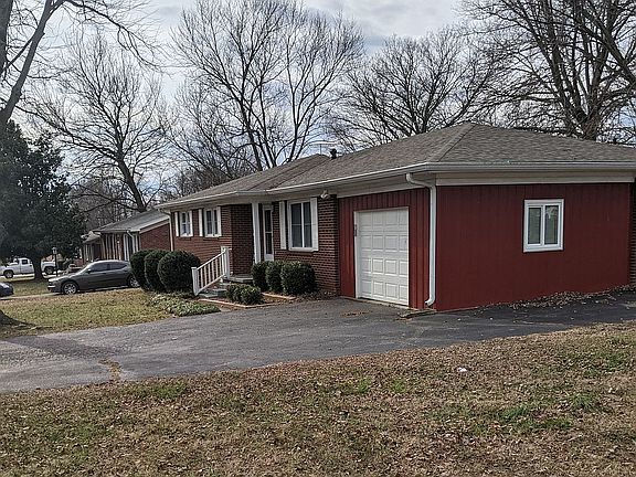 CORNER OF GINGER & WOODLAWN