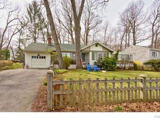 18 Possum Ln, Norwalk, CT 06854