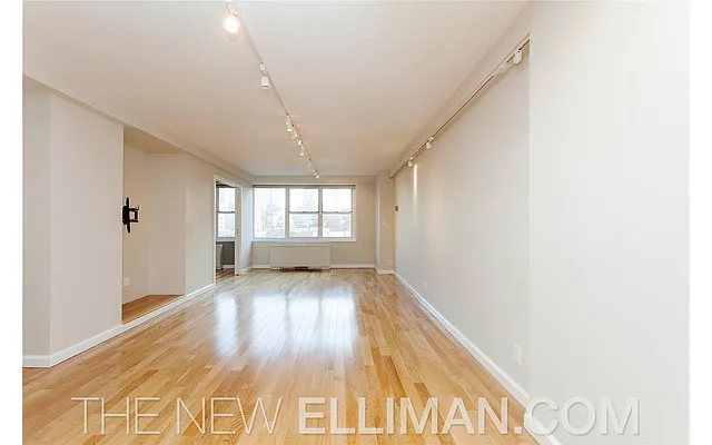 Rented by Douglas Elliman | media 31
