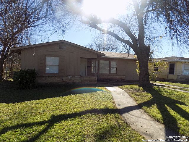1st image of 318 Addax Dr