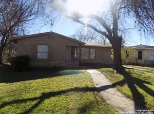 318 Addax Dr, San Antonio, TX 78213