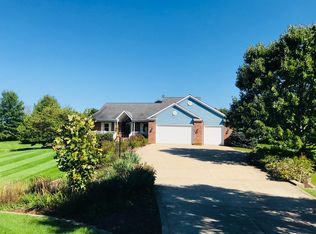 863 Station Rd, Valley City, OH 44280