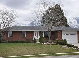 10005 S Petunia Way, Sandy, UT 84092