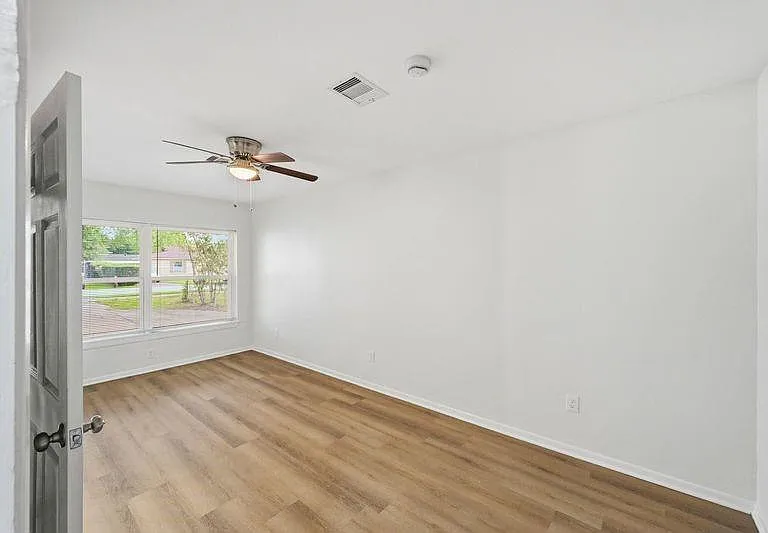 2409 Estate Dr — Photo 22