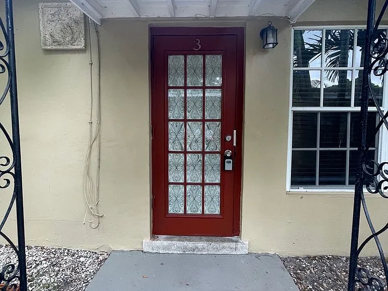 709 SW 14th Ave — Photo 11