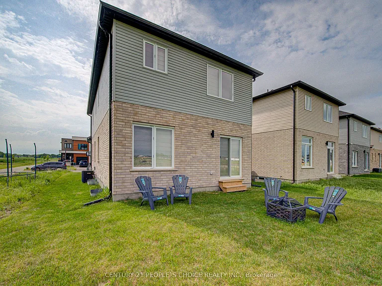 377 Bradshaw Dr — Photo 36