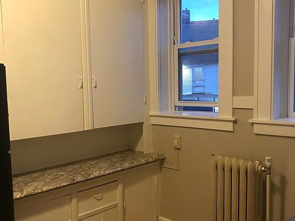 2nd image of 126 W Broadway
