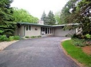 1604 E Edgewood Rd, Sioux Falls, SD 57103