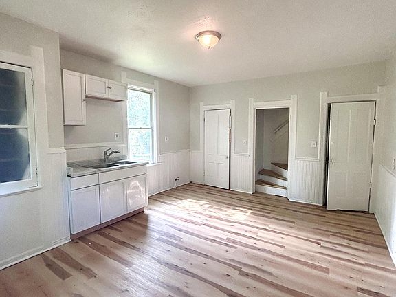 4th image of 2843 N 10th STREET