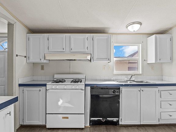 5th image of 479 E Niagara Cir