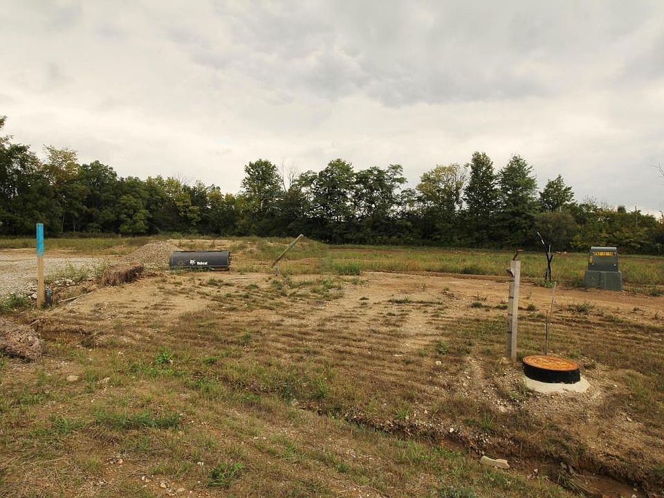 2nd image of 8240 Waterford Way