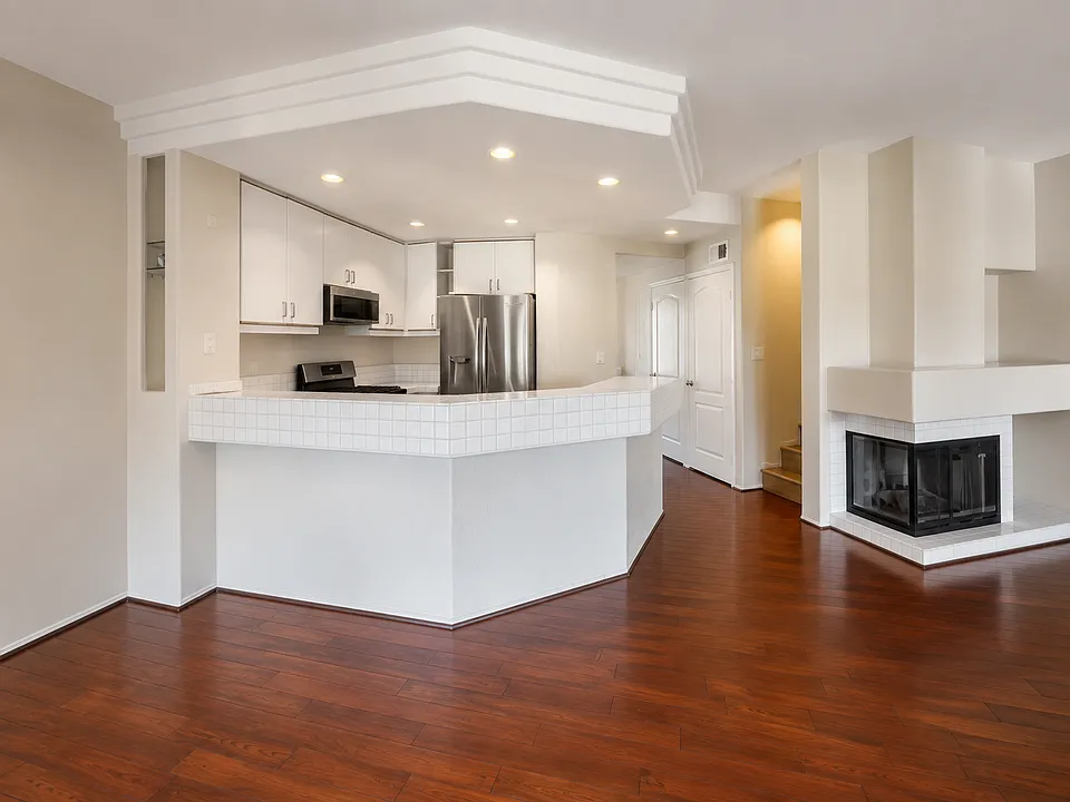 12646 Carmel Country Rd