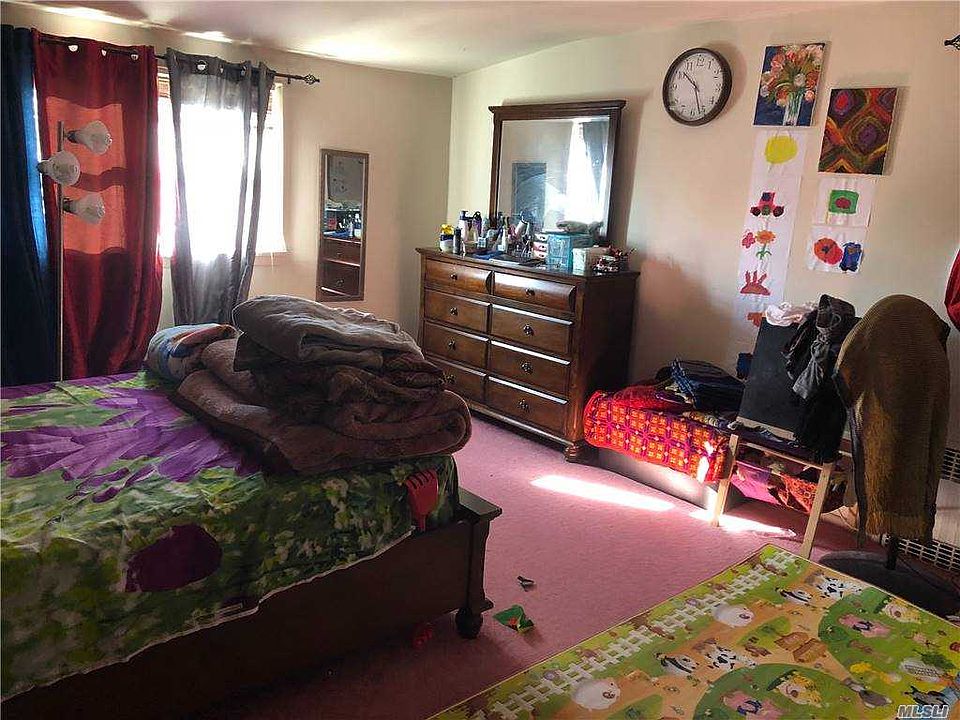 1st image of 1075 Woodcliff Dr