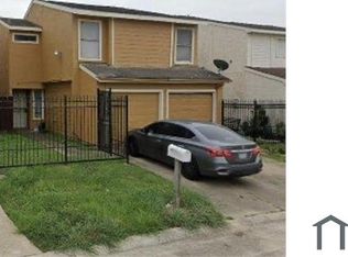 7709 Rolling Ridge Dr, Houston, TX 77072