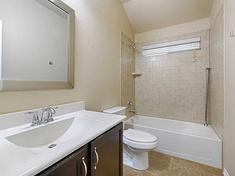 1213 Lambert Dr — Photo 22