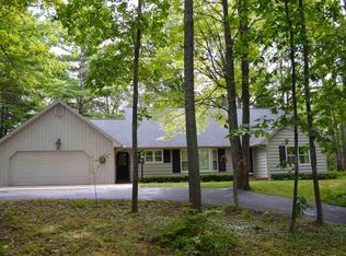 2094 Arrowhead Dr, Traverse City, MI