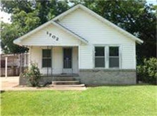 1702 Dawkins St, Highlands, TX 77562