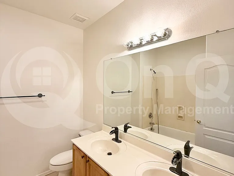 16609 S 16th Dr — Photo 14