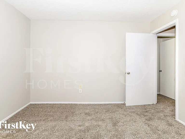 22519 Rockgate Dr — Photo 13