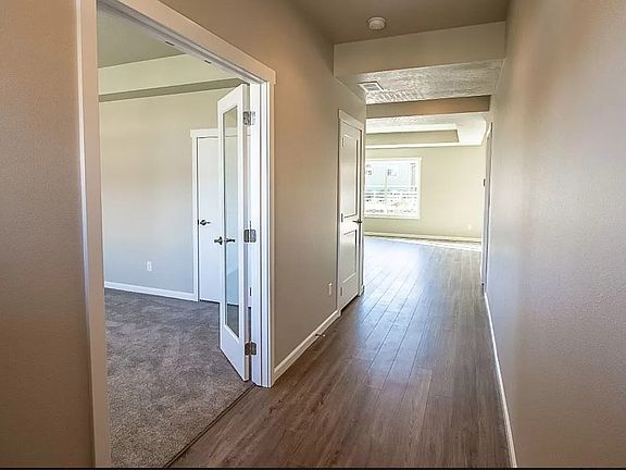 3rd image of 2301 N Corbin Ct