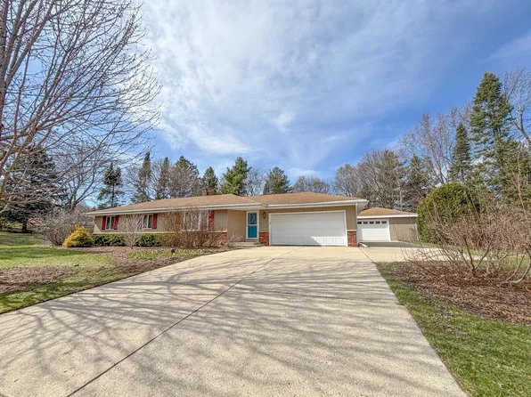 S37W31628 Bennett ROAD, Waukesha, WI 53189