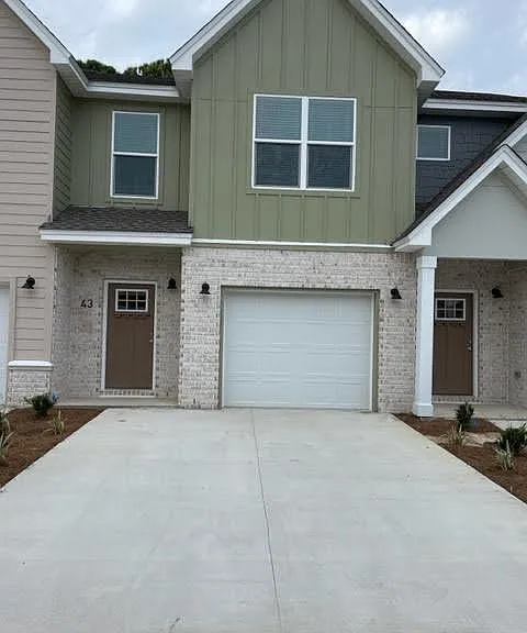 400 Mattie M Kelly Blvd #43 — Photo 1