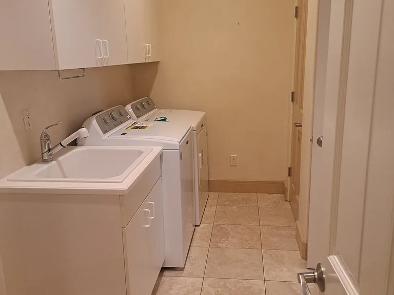 59 Primrose Rd — Photo 8