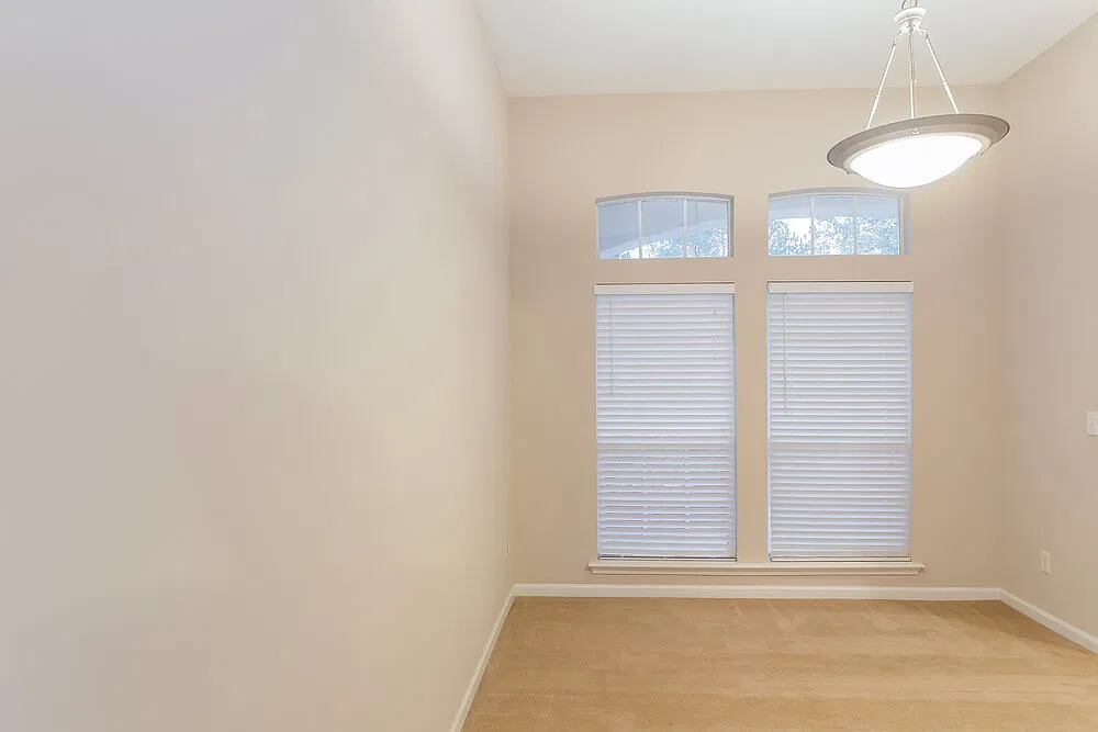 4 bed, 3.0 bath, 2478 sqft, $2,395 — Photo 2