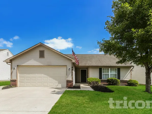 4811 Oakforge Dr, Indianapolis, IN 46254