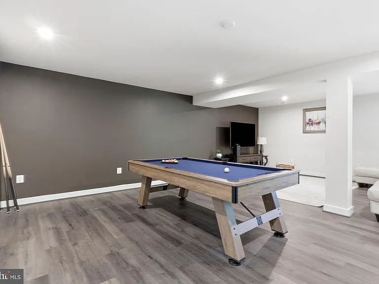 9202 Wood Creek Cir — Photo 36